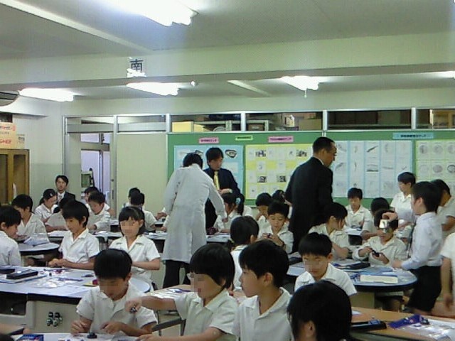東京都の小学校で磁石の授業